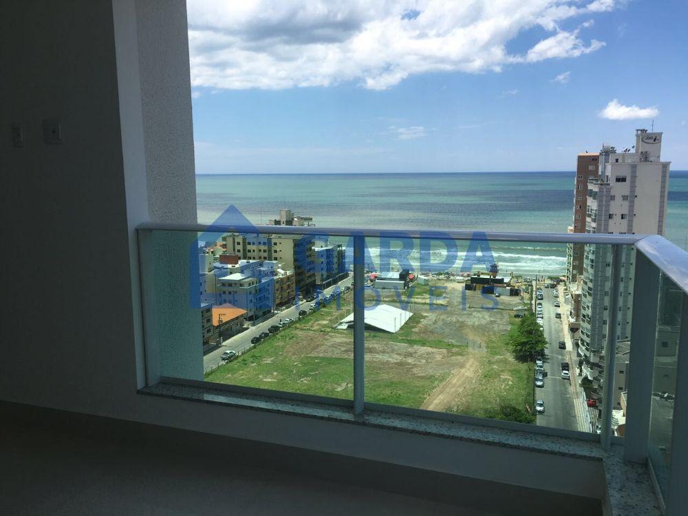 APARTAMENTO DE FRENTE PARA O MAR NA AVENIDA PRINCIPAL DA MEIA PRAIA