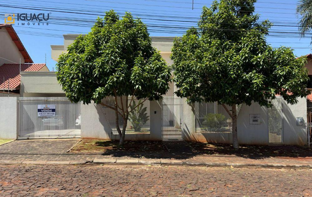 Lindo Sobrado para Venda no bairro Jardim Bourbon em Foz do Ig...