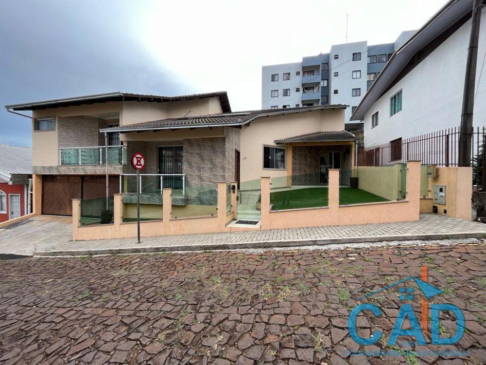 LINDA CASA COM ACABAMENTO PRIMOROSO