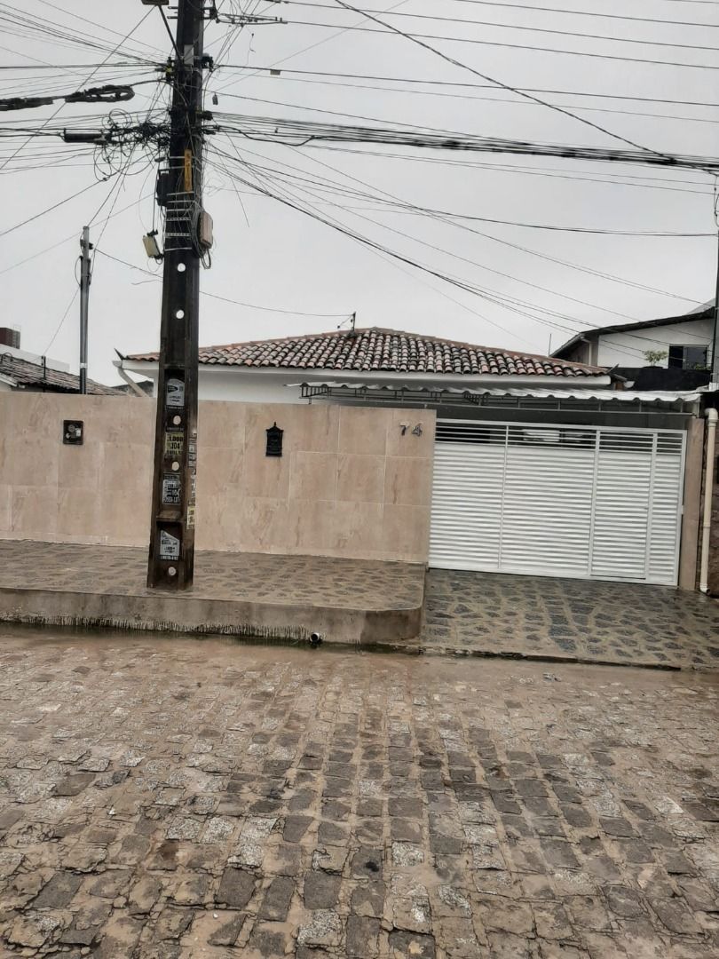 Casa com 3 dormitórios à venda, 130 m² por R$ 430.000 - Ernest...