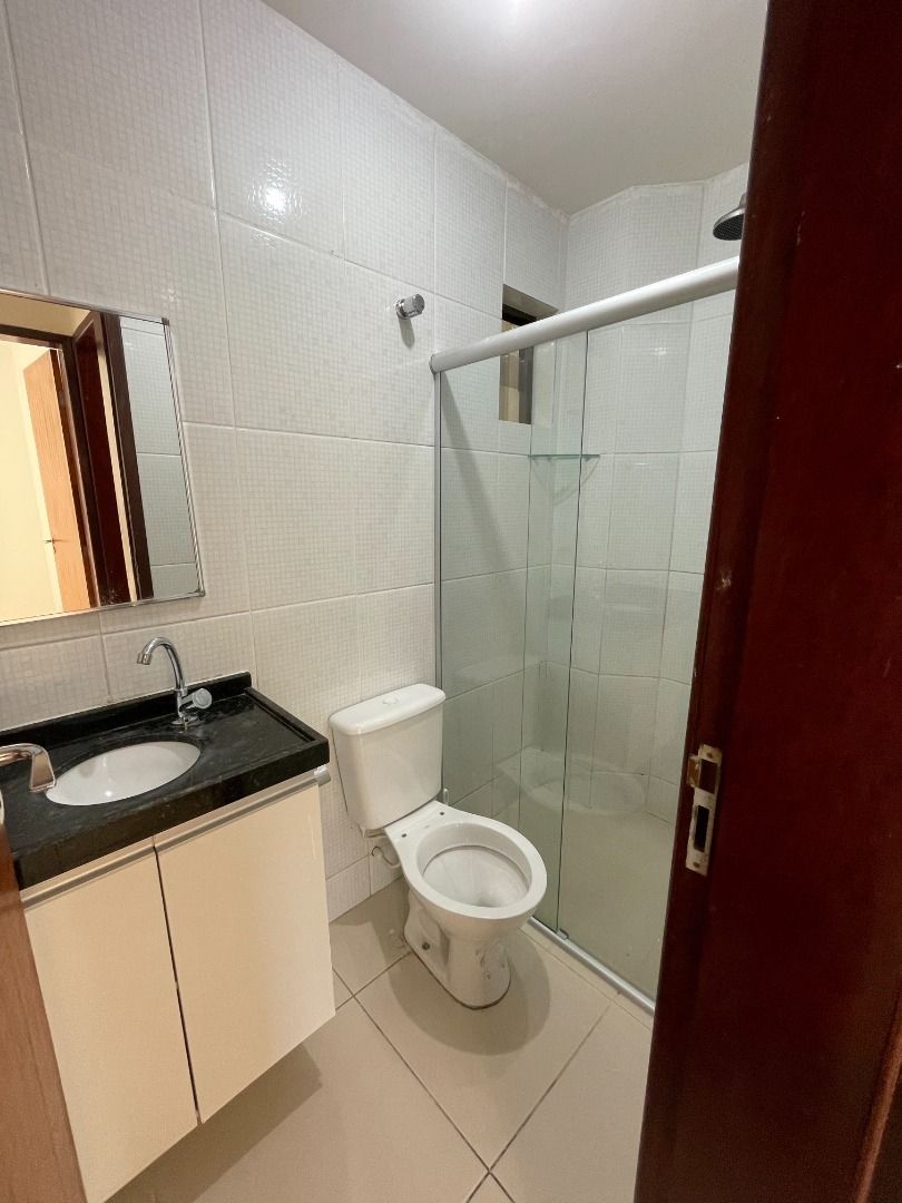 Apartamento com 2 dormitórios à venda, 54 m² por R$ 230.000,00...