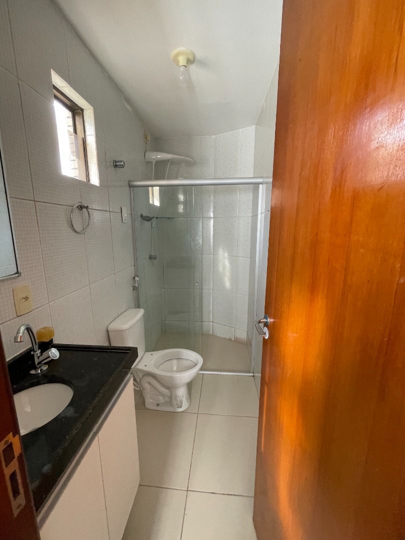 Apartamento com 2 dormitórios à venda, 54 m² por R$ 230.000,00...