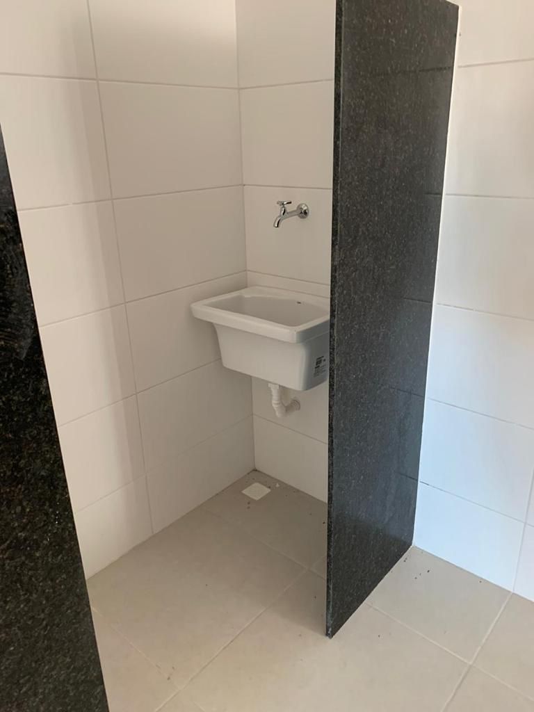 Apartamento com 3 dormitórios à venda por R$ 299.000,00 - Banc...