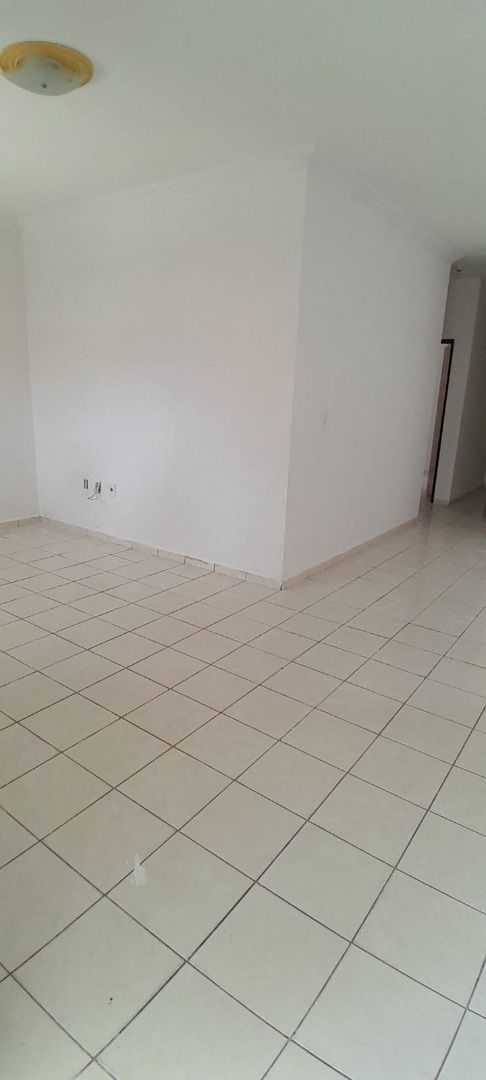 Casa com 3 dormitórios à venda, 130 m² por R$ 390.000,00 - Ern...