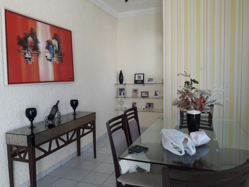 Casa com 3 dormitórios à venda, 1 m² por R$ 380.000,00 - Ernes...