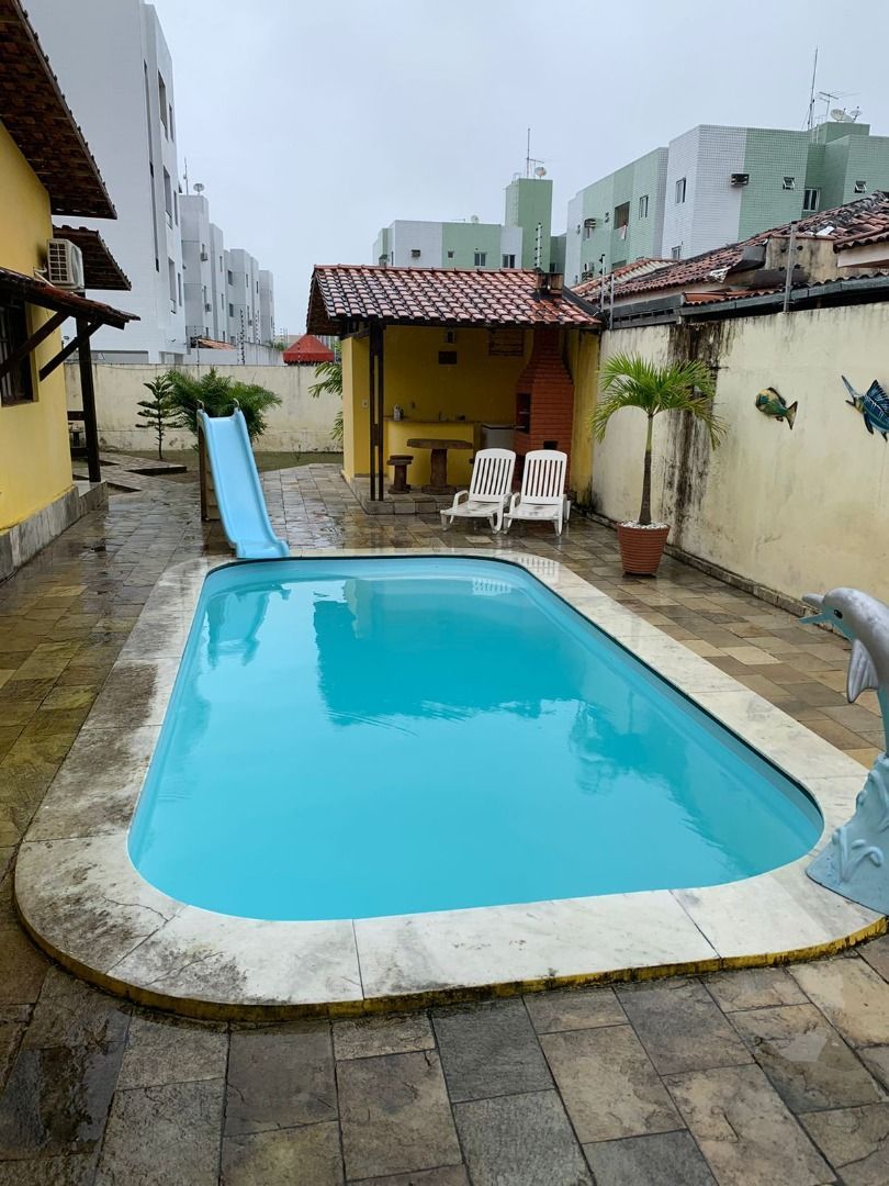 Casa com 4 dormitórios à venda, 200 m² por R$ 750.000 - Geisel...