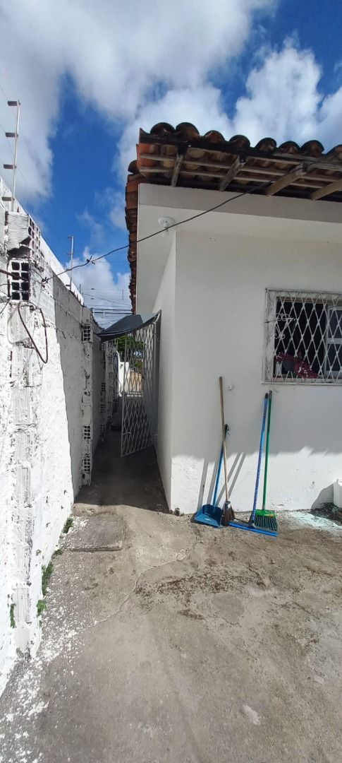 Casa com 3 dormitórios à venda por R$ 350.000 - Ernesto Geisel...