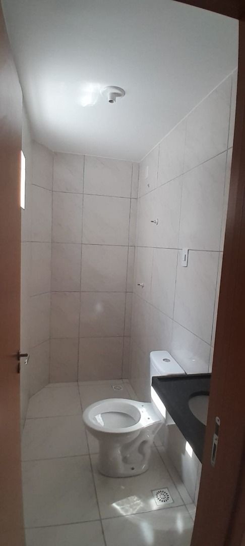 Apartamento com 2 dormitórios à venda por R$ 169.900,00 - João...