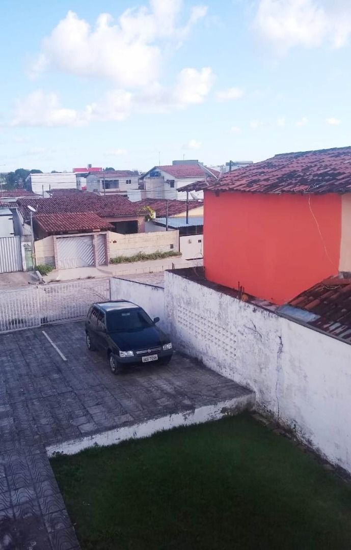 Apartamento com 2 dormitórios à venda, 47 m² por R$ 130.000,00...