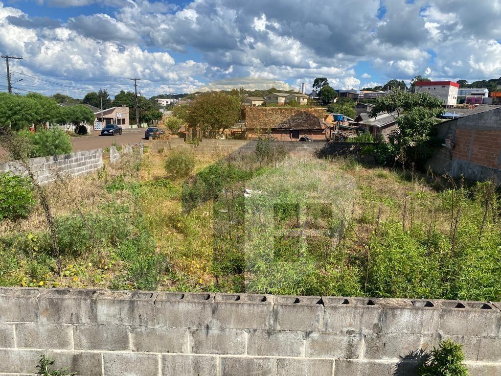 VENDE-SE TERRENO DE ESQUINA 