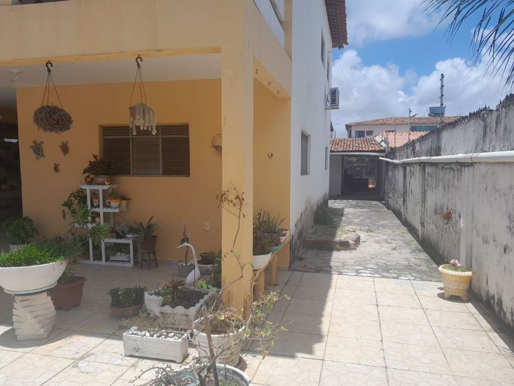 1 Casa de 360 m² Cabedelo - Cabedelo, à venda por R$ 750.000