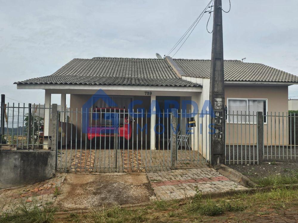 Casa bem localizada em SLO