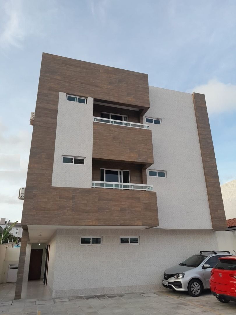 Apartamento com 3 dormitórios à venda, 95 m² por R$ 389.000,00...