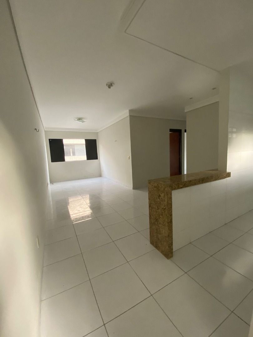 1 Apartamento de 90 m² Bancários - João Pessoa, à venda por R$...