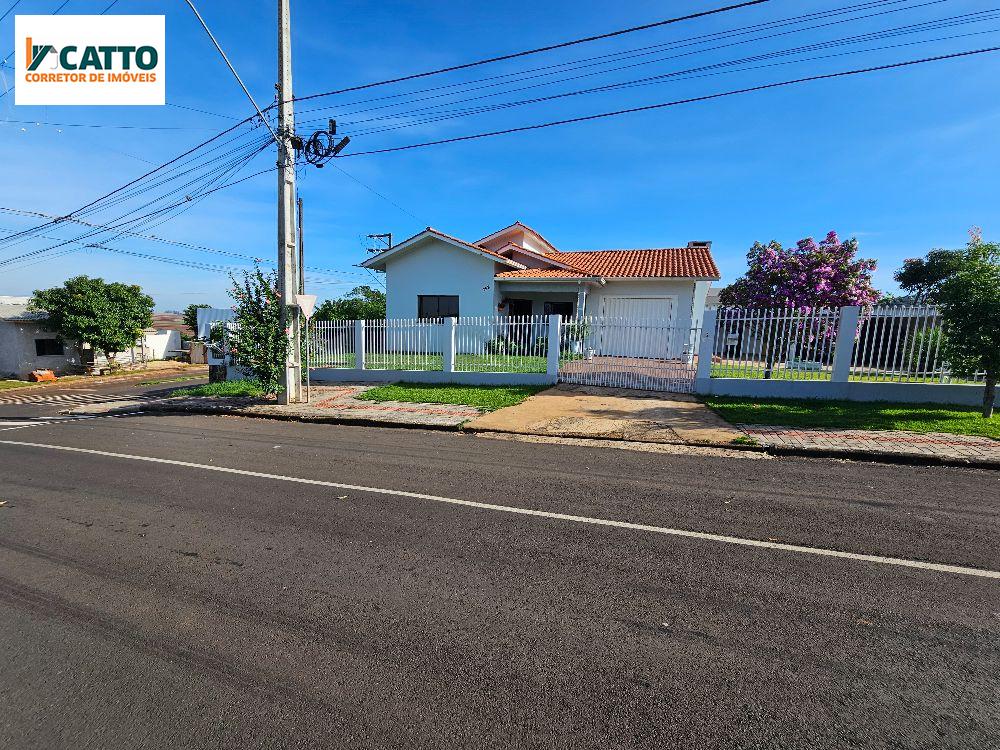 CASA PERFEITA  DE ALTO PADRO , COM PISCINA , PRXIMO AO HOSPITAL EM STA IZABEL 