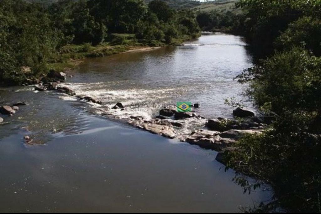 144 hectares com muita água 