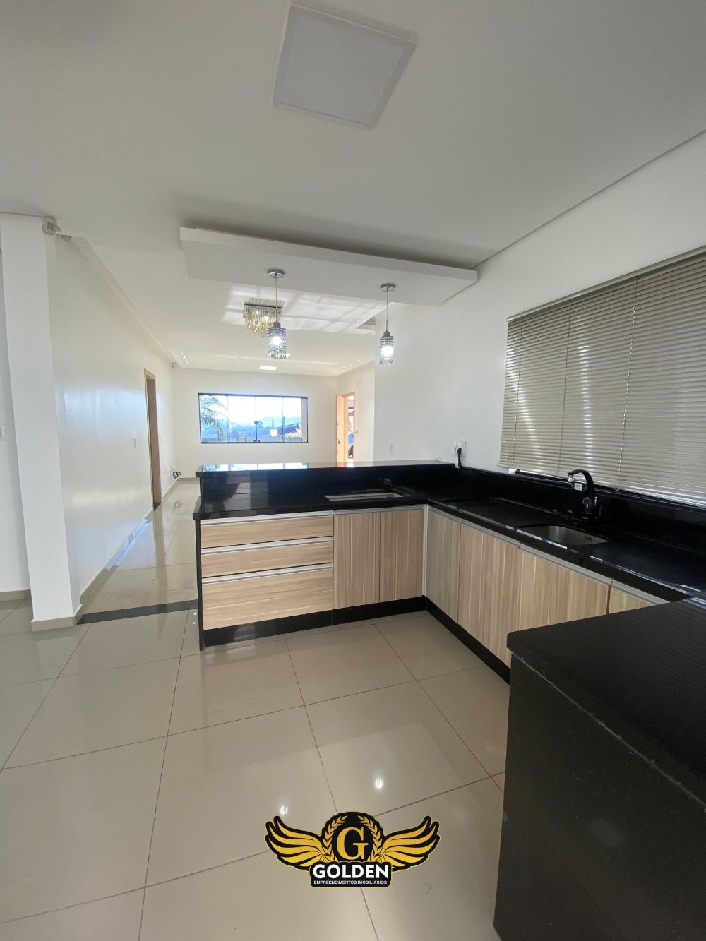 LINDA CASA COM PISCINA PRONTA PARA MORAR!!