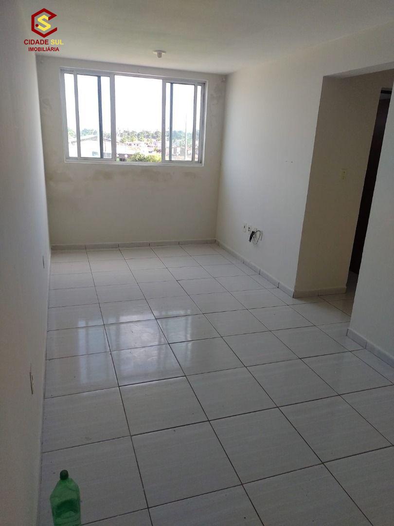 Apartamento com 2 quartos, à venda por R$ 150.000- Colinas do ...