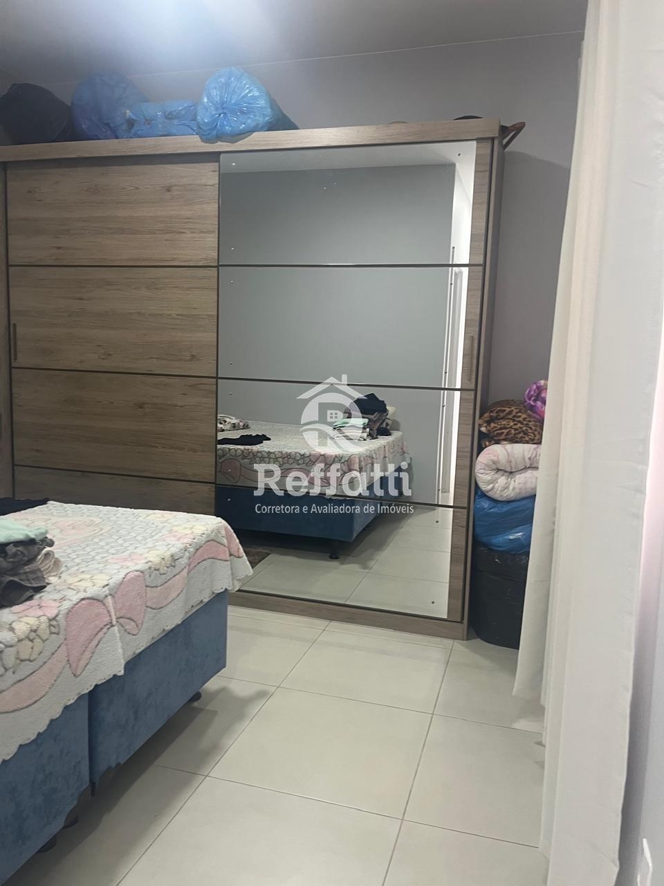 Linda casa com móveis planejados no bairro aeroporto