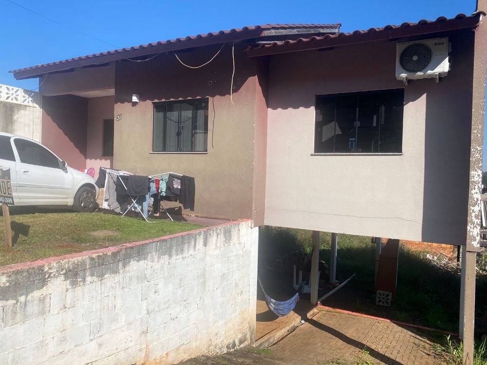 CASA COM TERRENO AMPLO NO BAIRRO SADIA