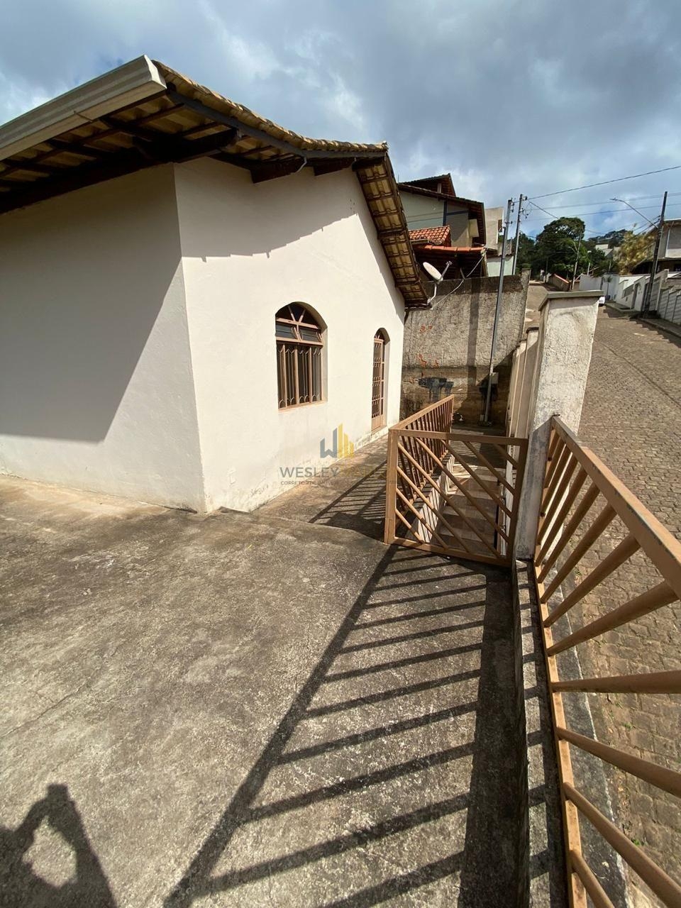 EXCELENTE CASA