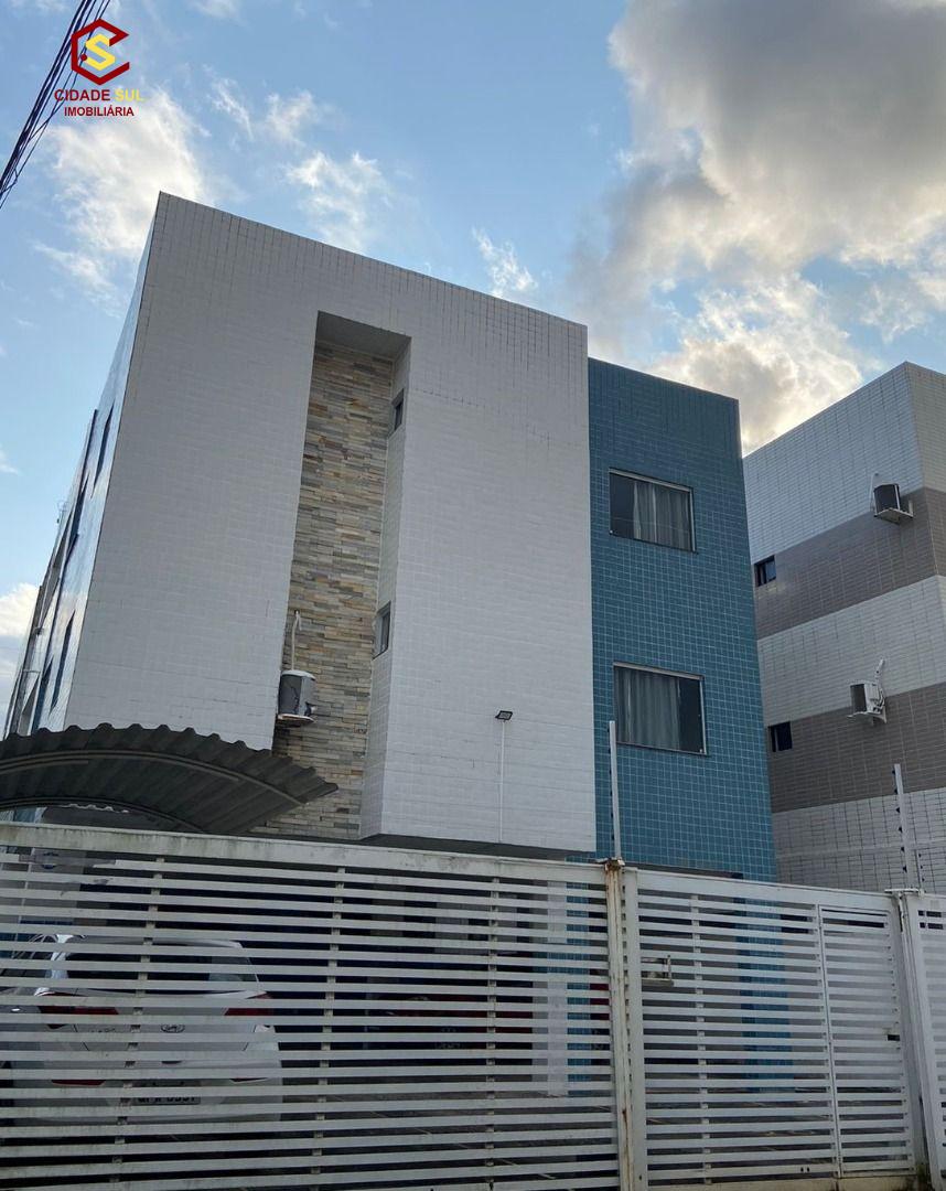 Apartamento com 2 dormitórios à venda, 55 m² por R$ 300.000 - ...