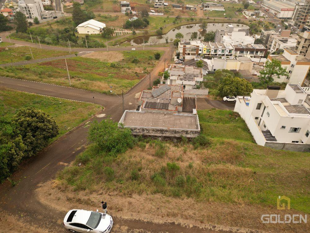 TERRENO COM VISTA PRIVILEGIADA EM REGIÃO NOBRE DA CIDADE