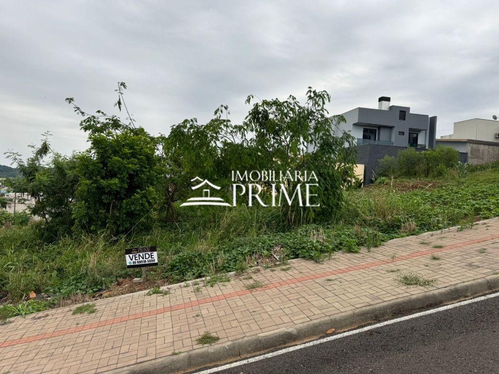 Lote à venda - 11 x 22m, Bairro Jardim Floresta, próximo ao lago municipal. 