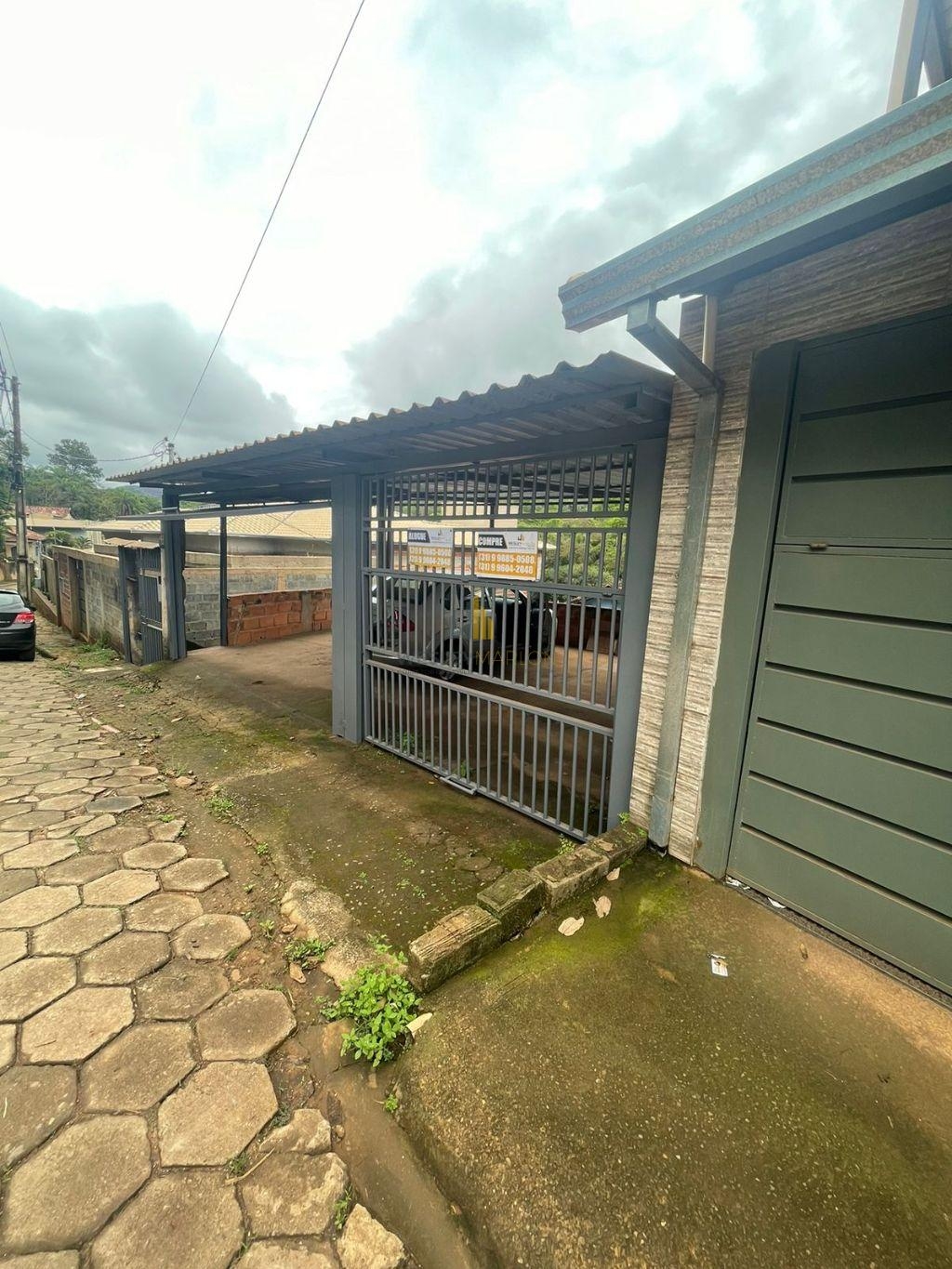 EXCELENTE CASA