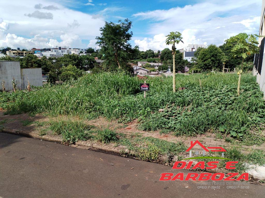 Lote de 350m, localizado no Bairro Nossa Senhora das Graas em Ampre.