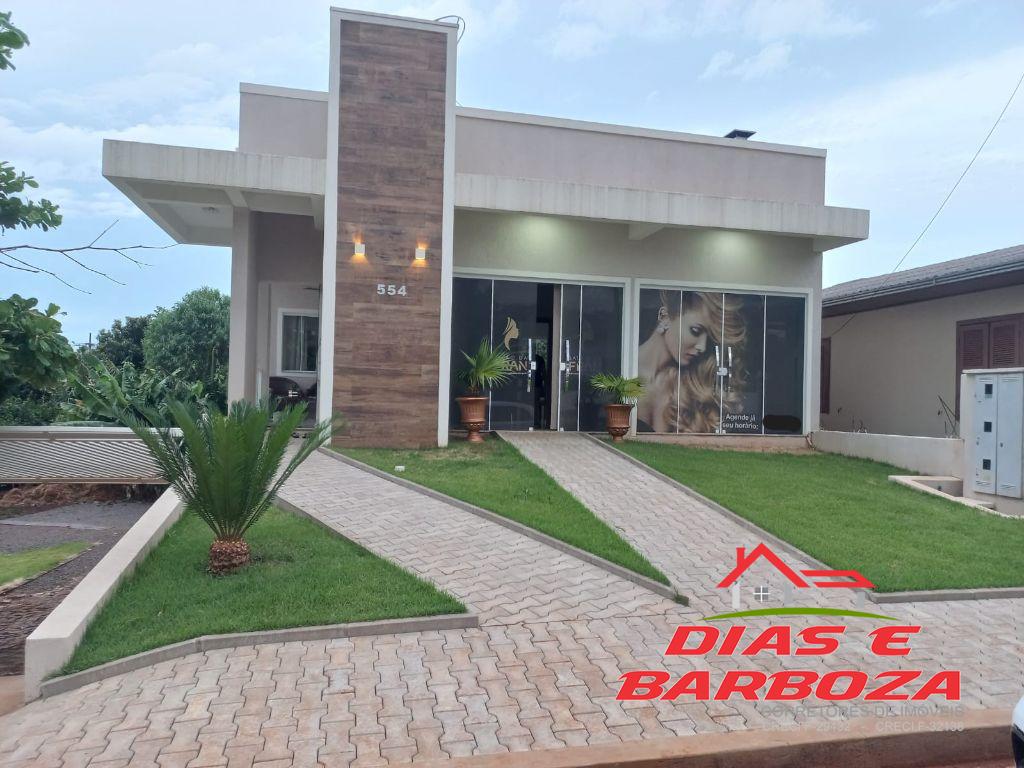 Lote de 286m e casa de 2 pavimentos com 200m, contm sala comercial, localizad