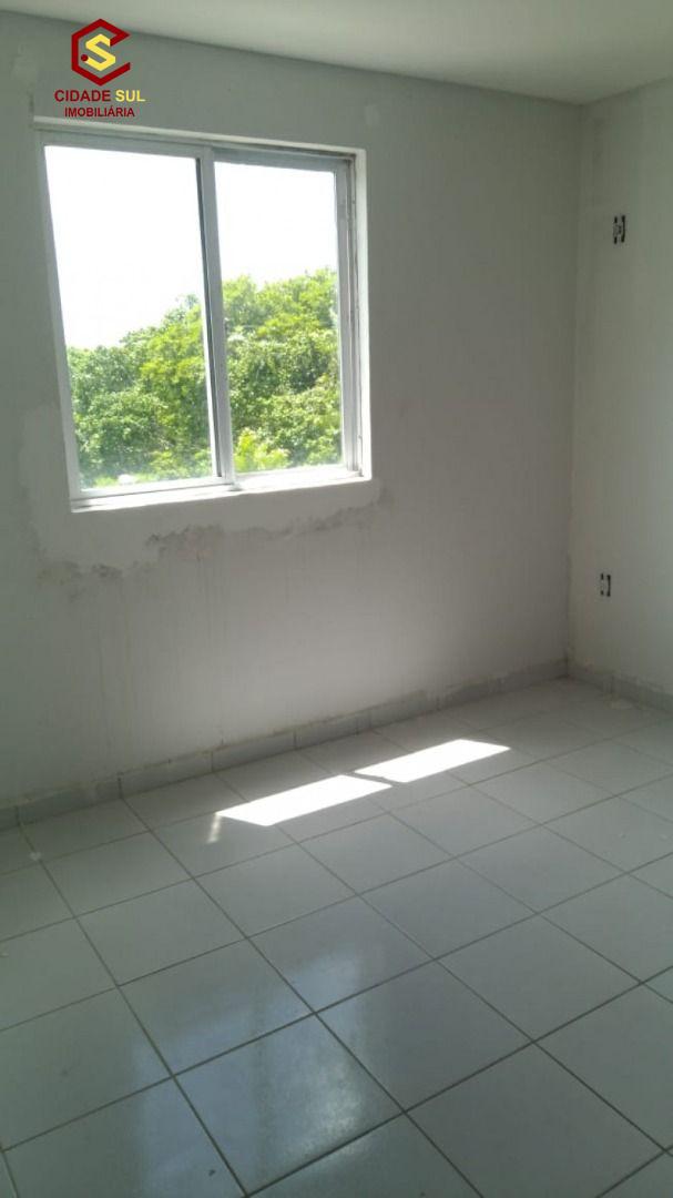 Apartamento com 3 dormitórios à venda por R$ 110.000,00 - Cuiá...