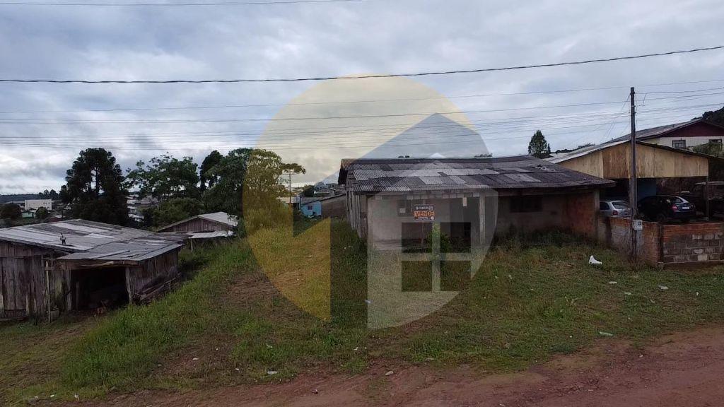 VENDE-SE TERRENO CONTENDO UMA CASA EM CORONEL DOMINGOS SOARES