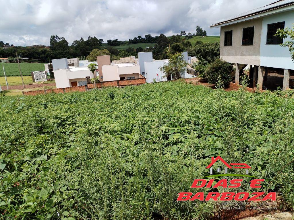 Lote de 386.9m, localizado no Bairro Uassari em Ampre. 