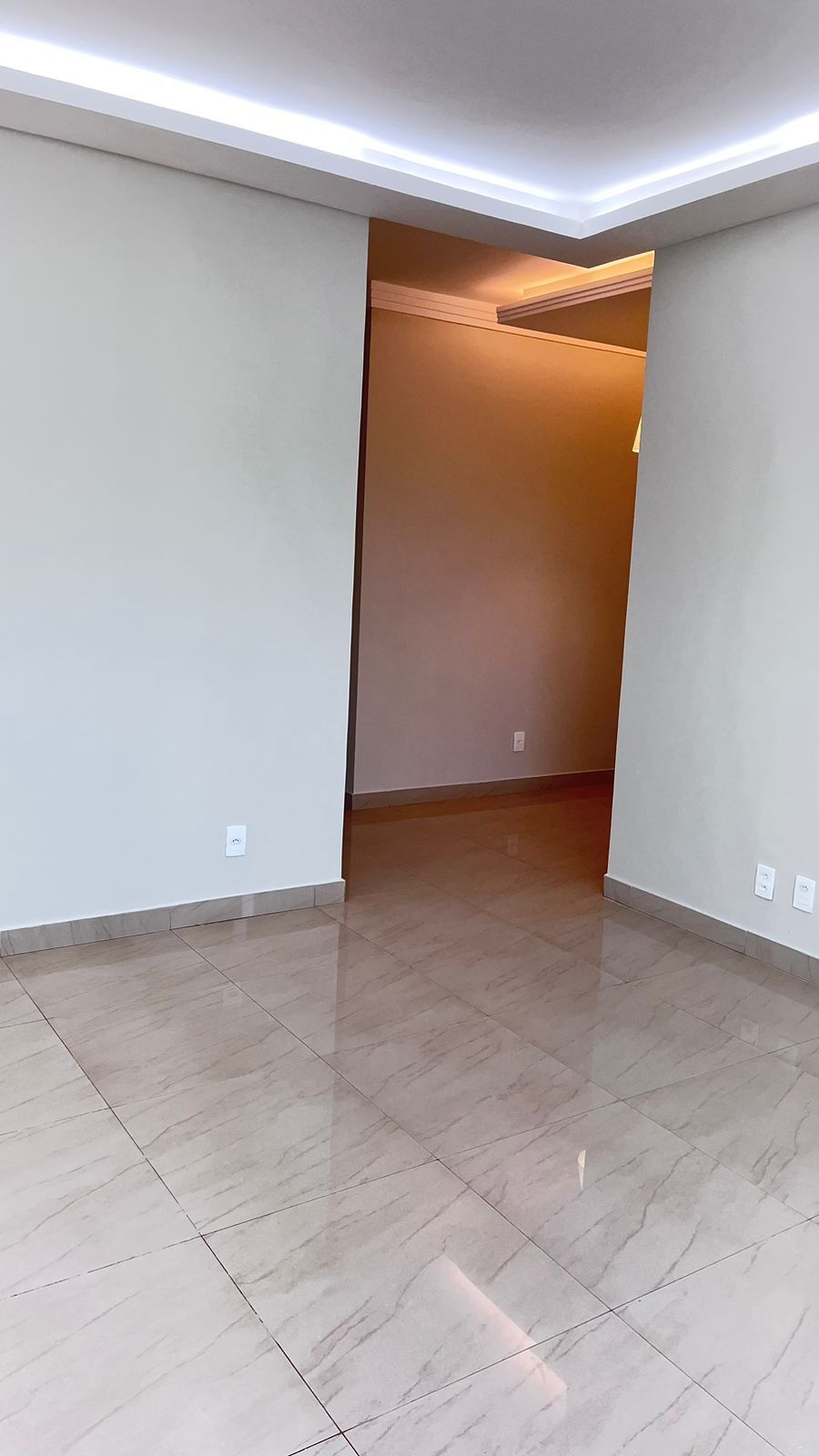 Apartamento 2 quartos, Jardim Inconfidência.