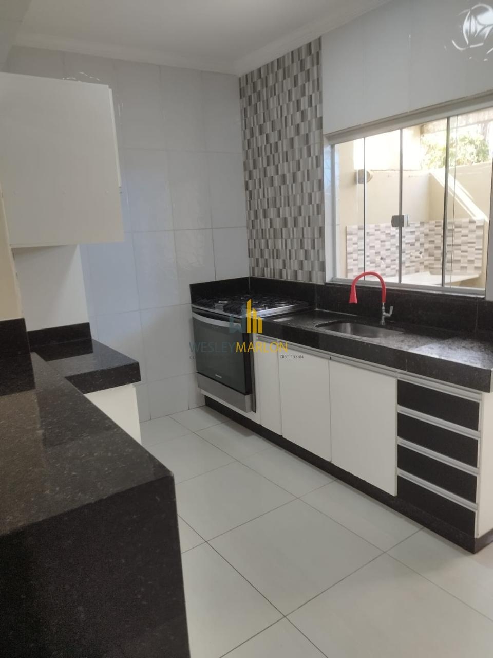 EXCELENTE CASA