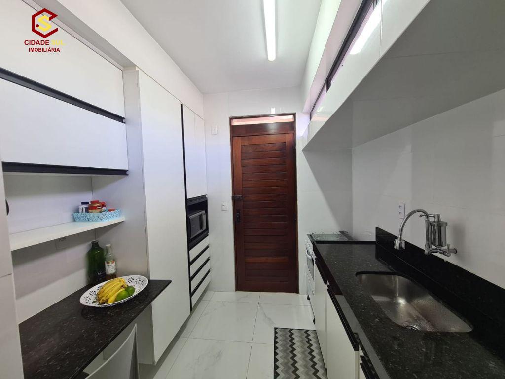 Apartamento com 3 dormitórios à venda, 112 m² por R$ 670.000,0...