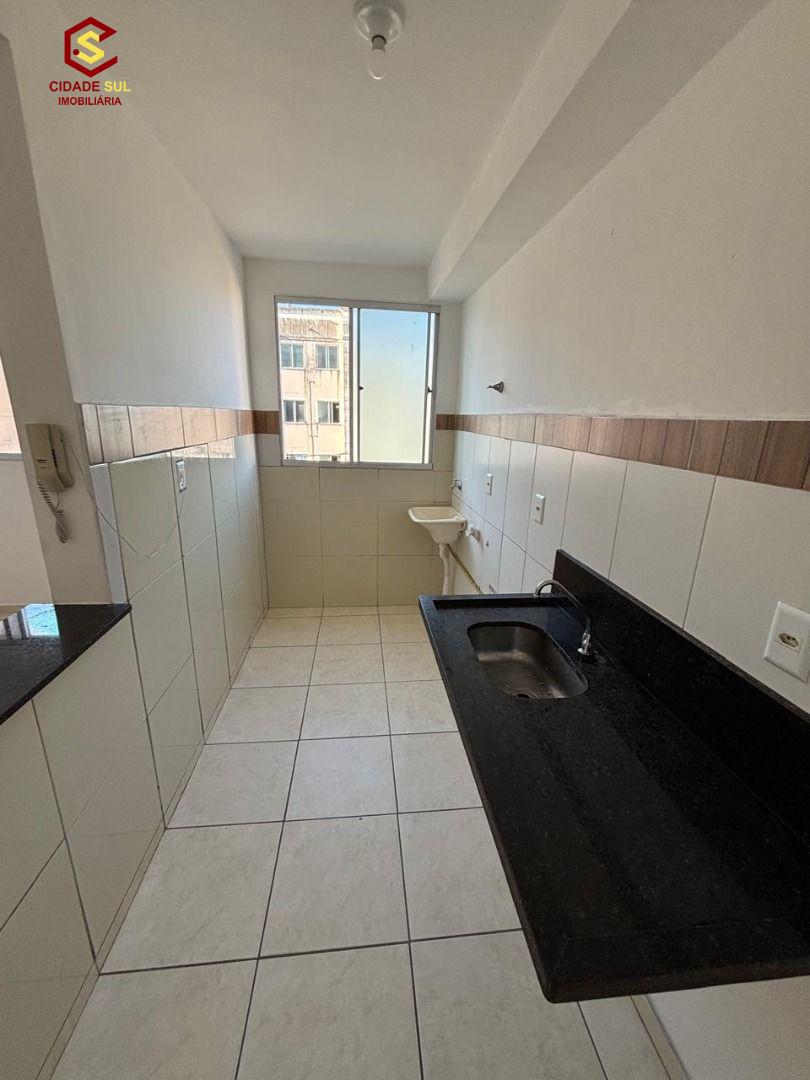 Apartamento com 2 dormitórios à venda por R$ 100.000,00 - Erna...