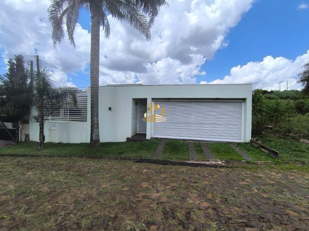 LINDA CASA COM UMA LOCALIZAÇÃO PRIVILEGIADA 