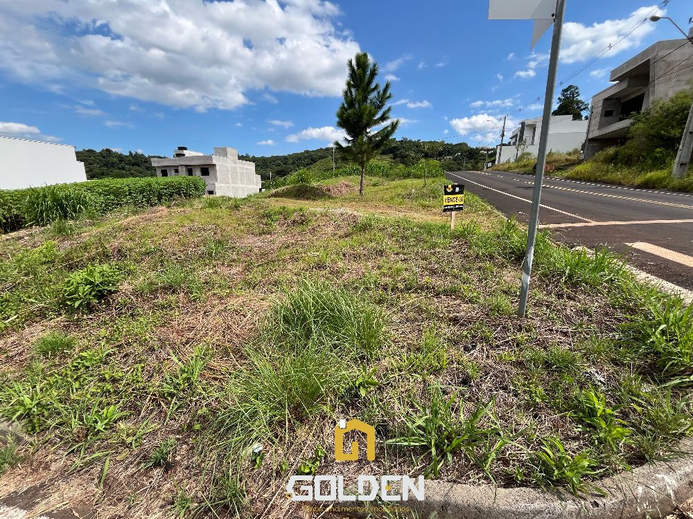 TERRENO DE ESQUINA NO LOTEAMENTO SÃO JOSE - SEMINÁRIO