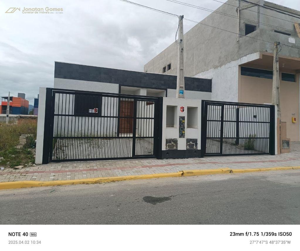 CASA ? VENDA NO BAIRRO SERT?O TROMBUDO 