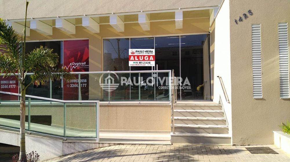 SALA COMERCIAL AMPLA 