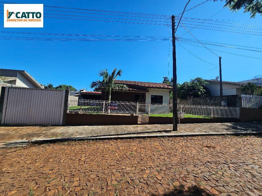 EXCELENTE CASA  DE 130 M,  NO CENTRO PRXIMO A IGREJA MATRIZ , POSTO PANDOLFI