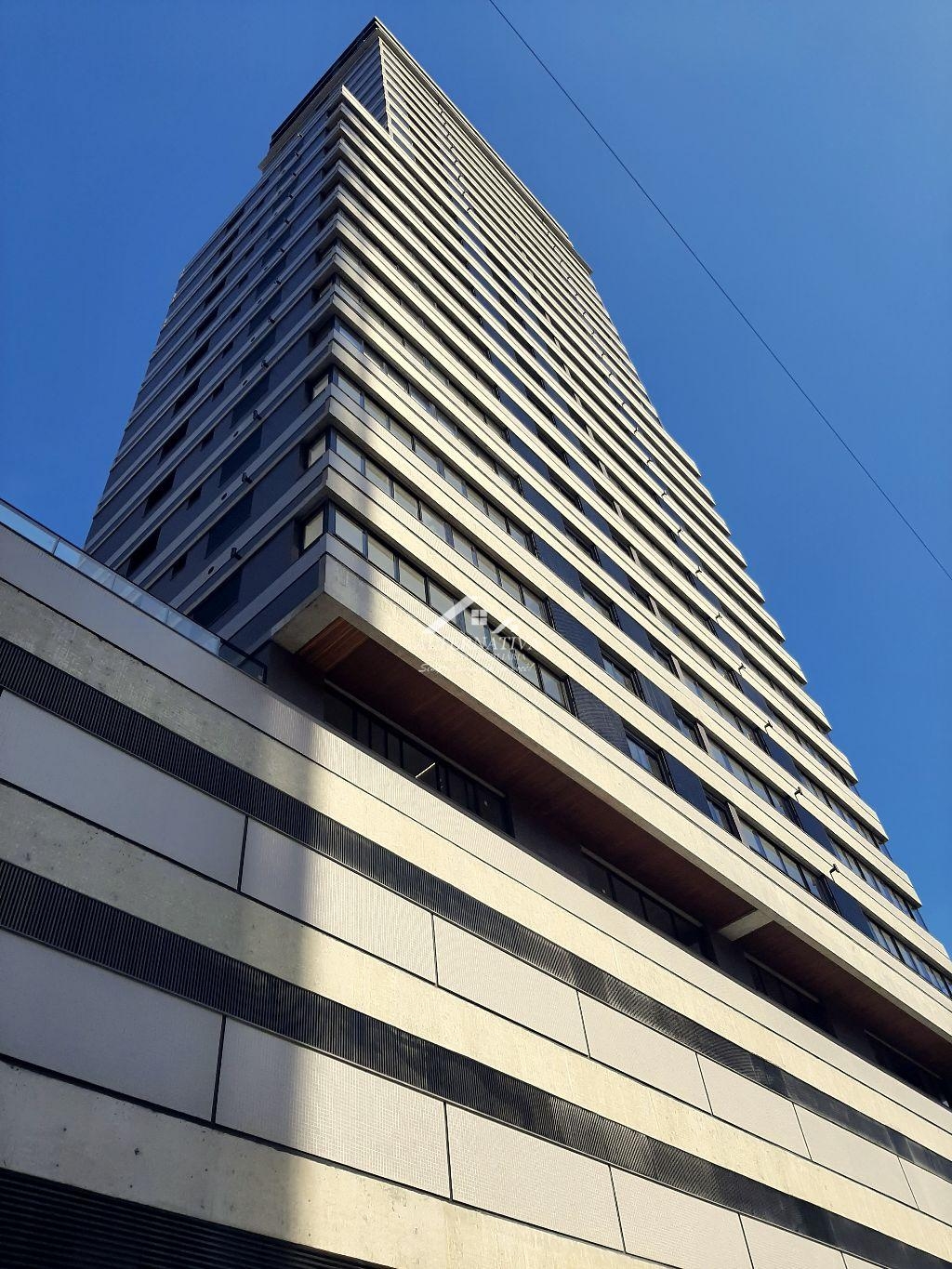 APARTAMENTO EM MEIA PRAIA - ITAPEMA
