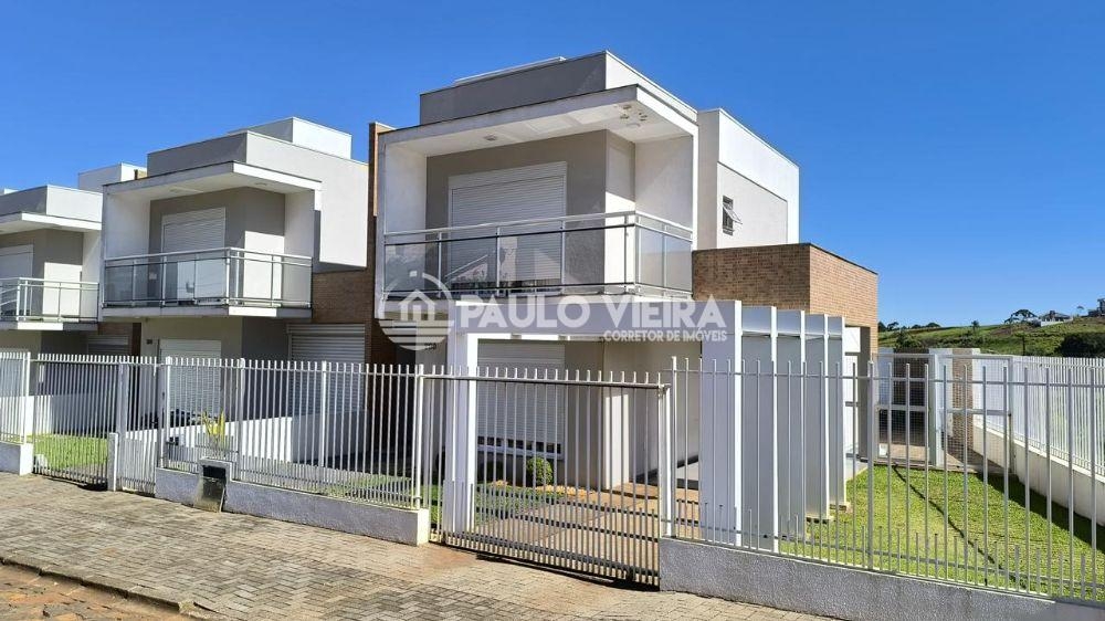 SOBRADO ALTO PADRÃO COM PISCINA