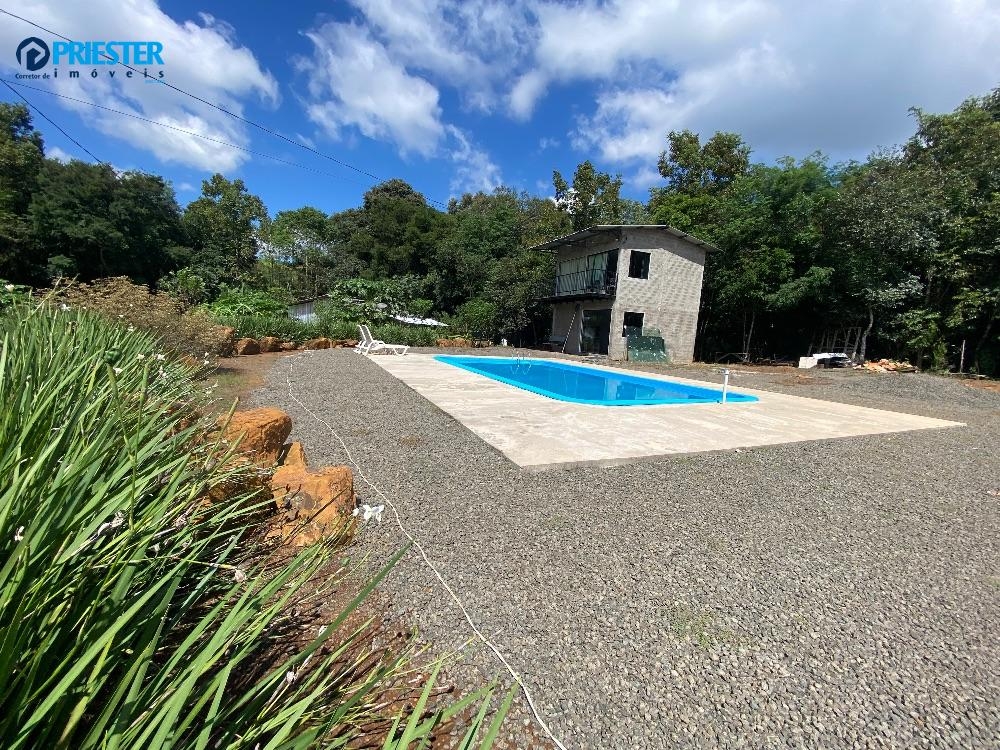 Vende-se Chácara dos Sonhos com piscina!