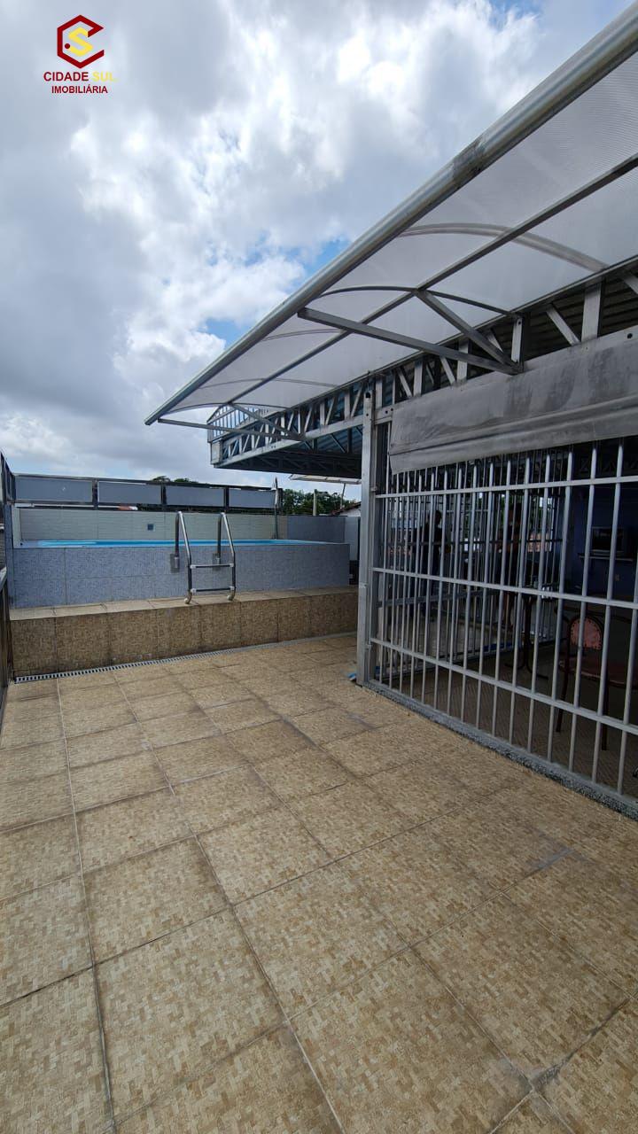 Casa á venda em Jaguaribe por R$650 Mil