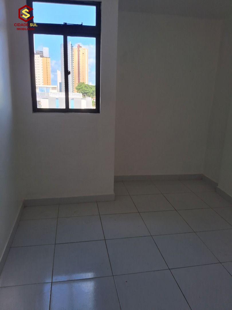 Apartamento á vemda 3 quartos sendo 1 suíte em Miramar por R$2...