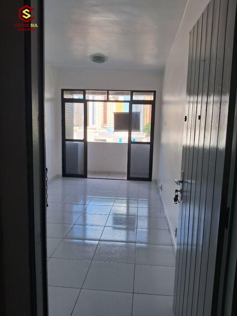 Apartamento á vemda 3 quartos sendo 1 suíte em Miramar por R$2...