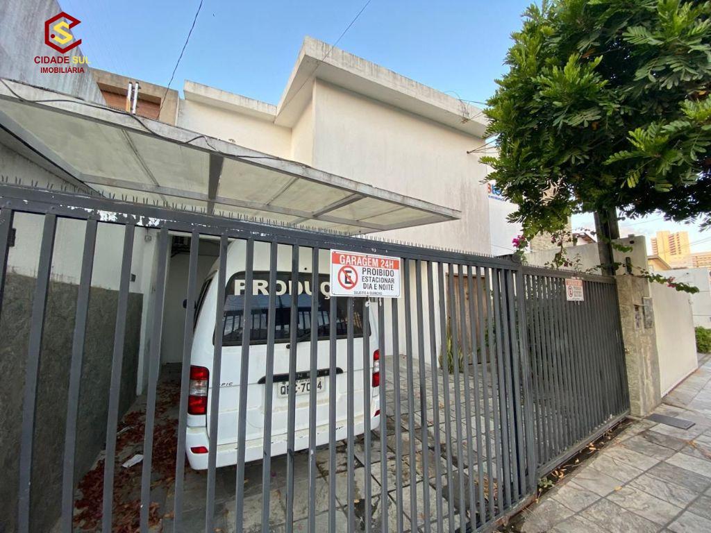 Casa á venda térreo e primeiro andar no Bairro dos Estados por...